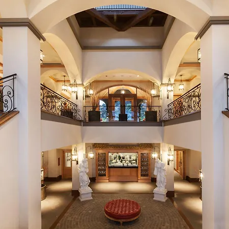 Villa Beluno Hotel & Spa-3